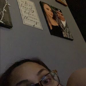 Meet your Posher, Marissa